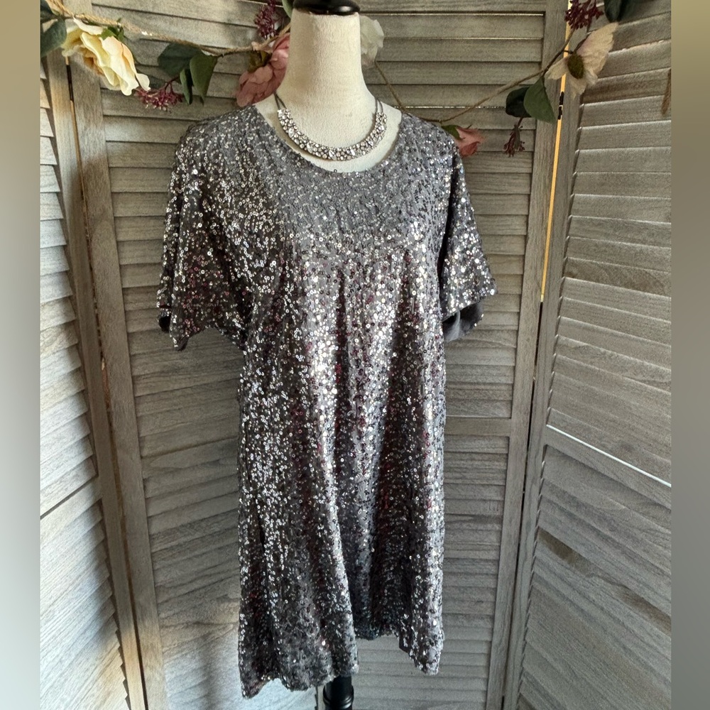 MICHAEL KORS Women’s Size LG Gunmetal gray color sequin party/cocktail dress NWT